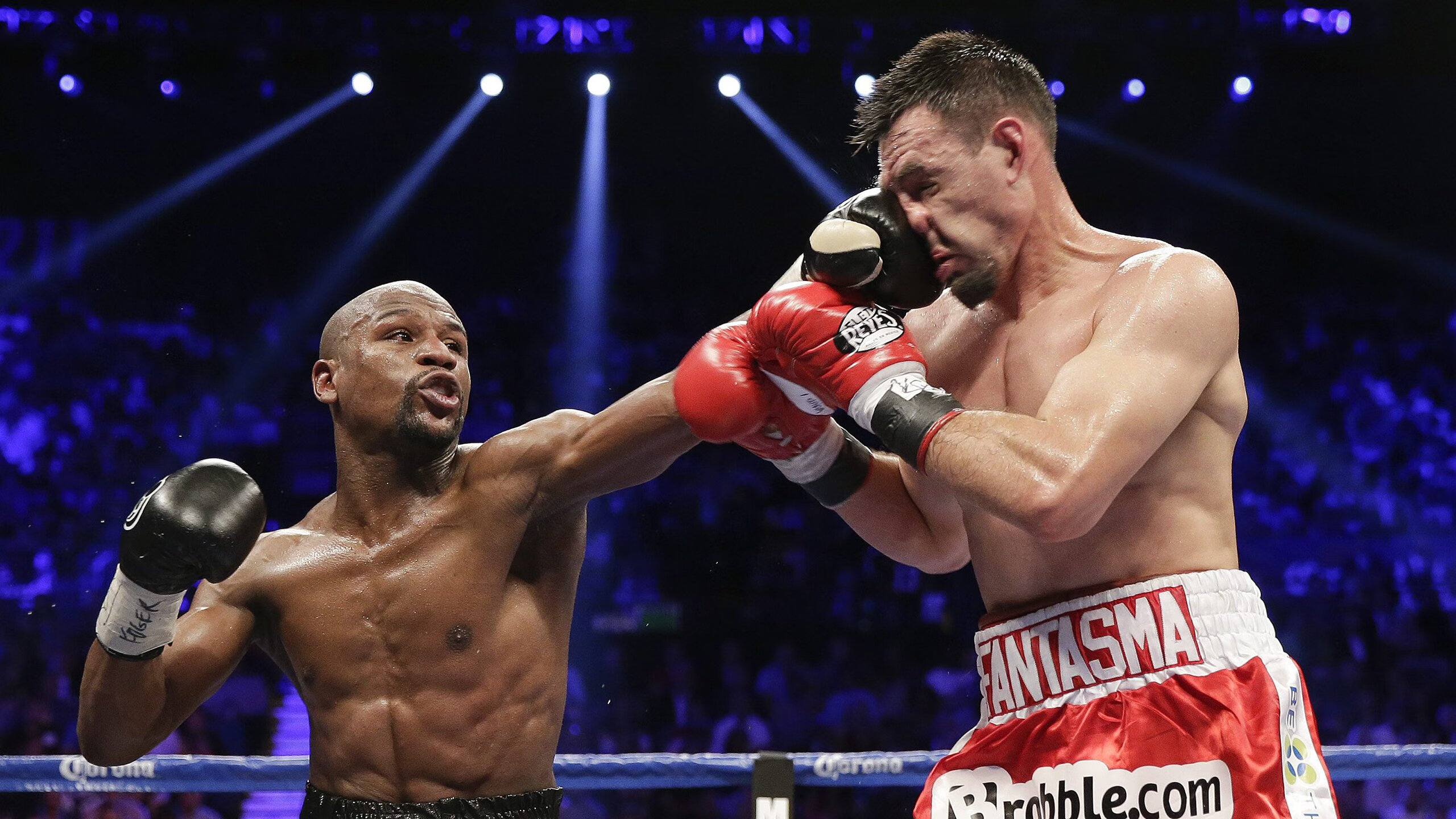 世俱杯“金球奖”争夺：那些令人难忘的个人表现