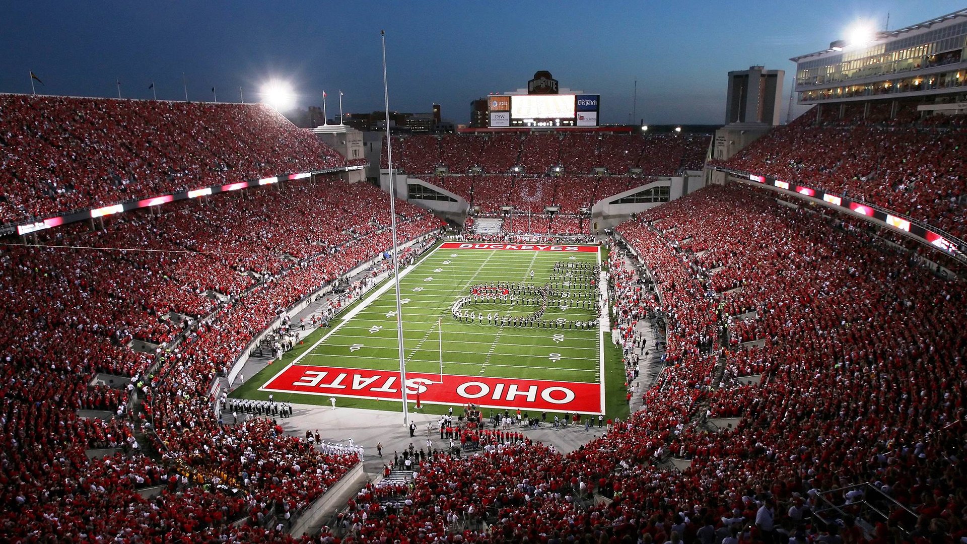 拜仁慕尼黑领跑德甲，无人可挡